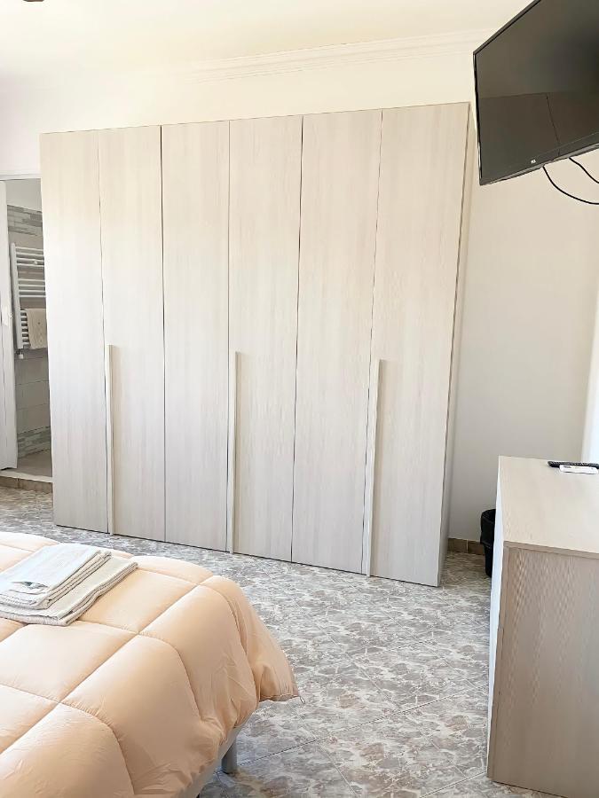 B&B Casa Degli Ulivi Нетуно Екстериор снимка