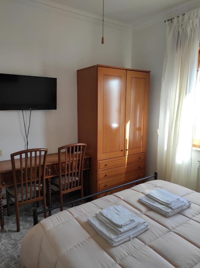 B&B Casa Degli Ulivi Нетуно Екстериор снимка