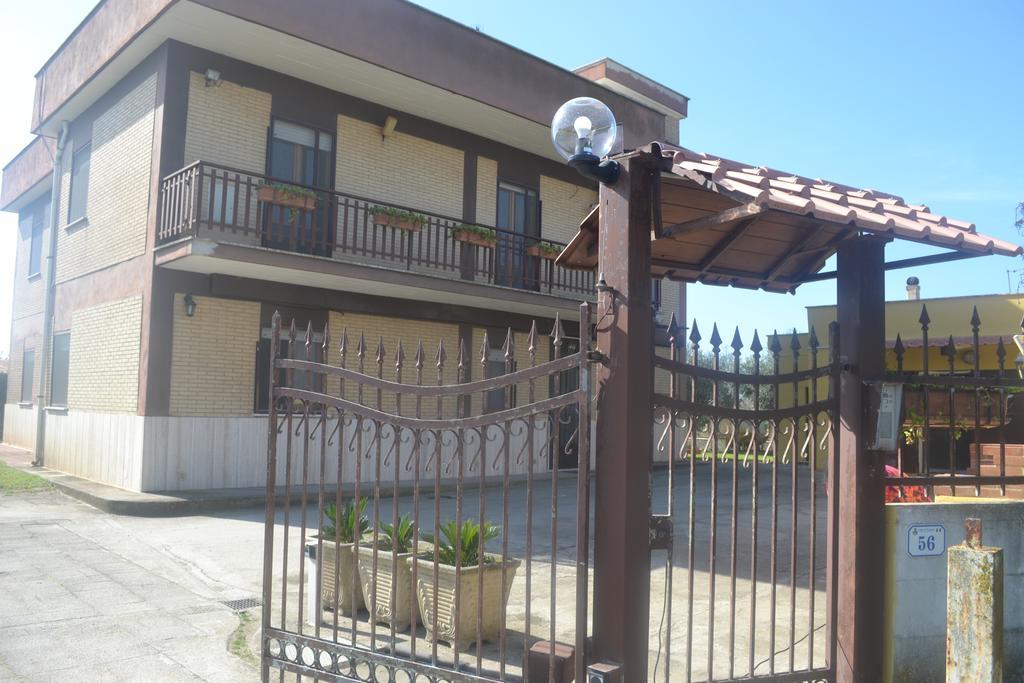 B&B Casa Degli Ulivi Нетуно Екстериор снимка