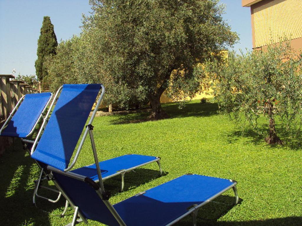 B&B Casa Degli Ulivi Нетуно Екстериор снимка