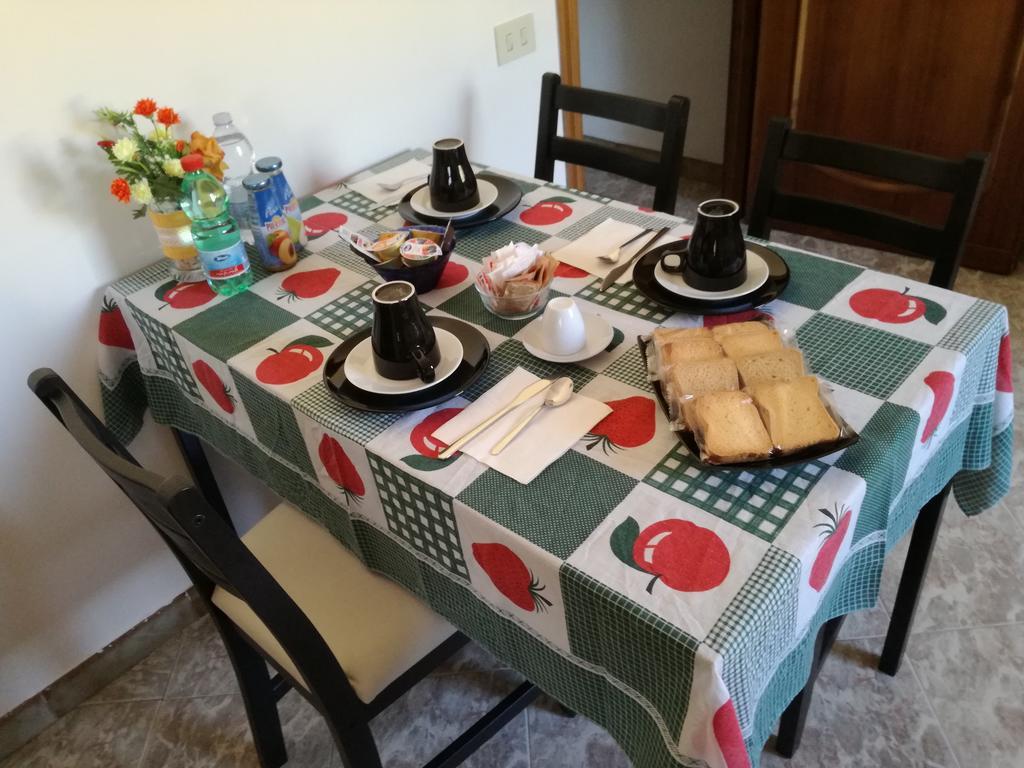 B&B Casa Degli Ulivi Нетуно Екстериор снимка