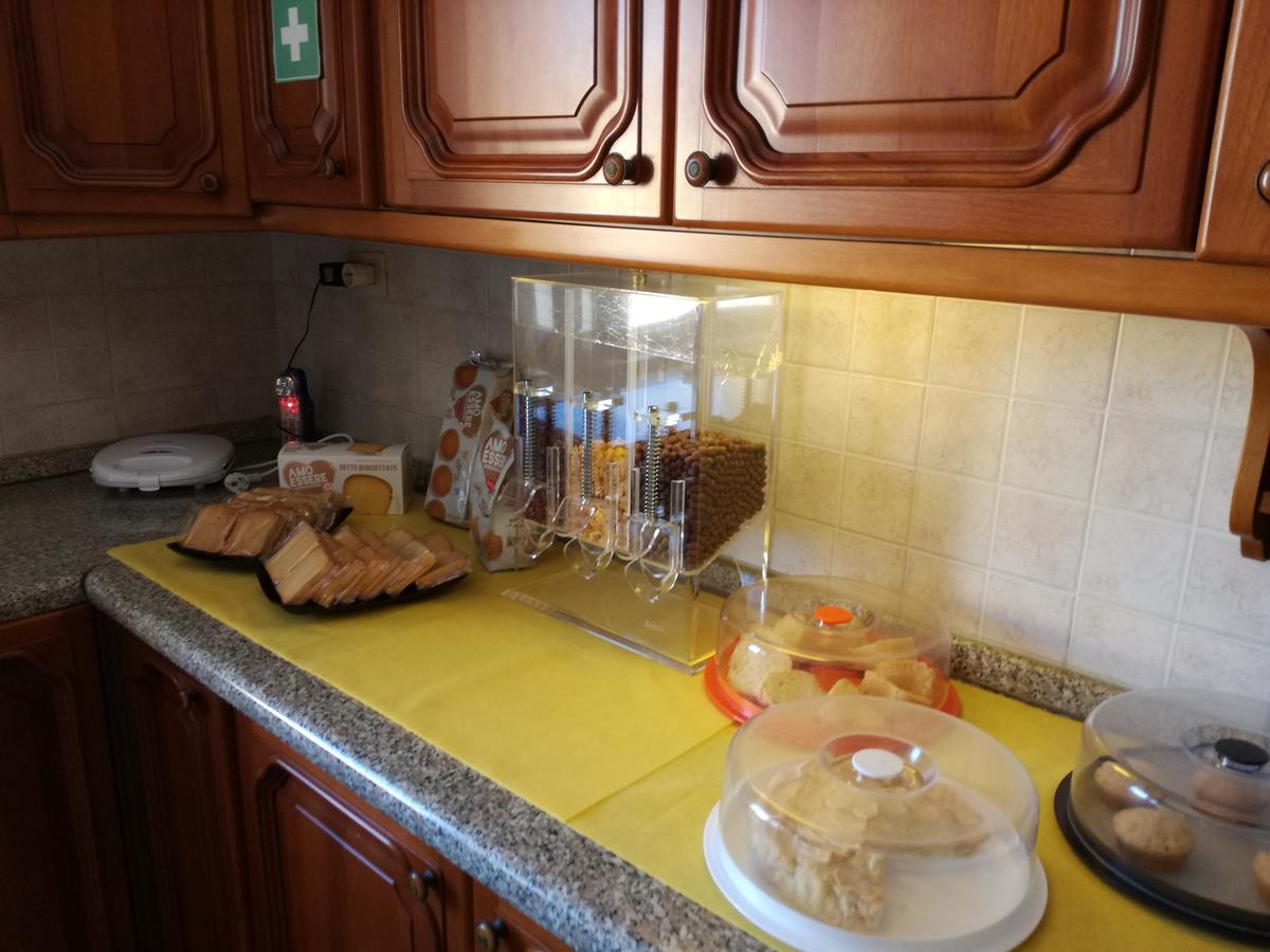 B&B Casa Degli Ulivi Нетуно Екстериор снимка